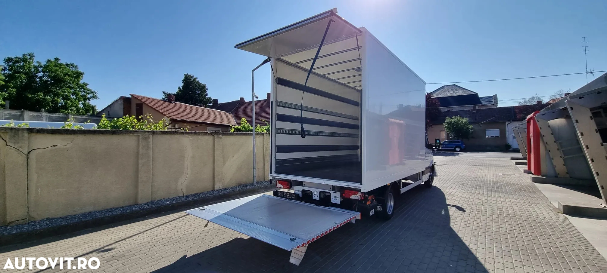 Mercedes-Benz Sprinter - 3
