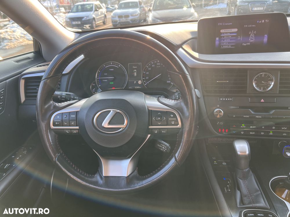 Lexus Seria RX - 12
