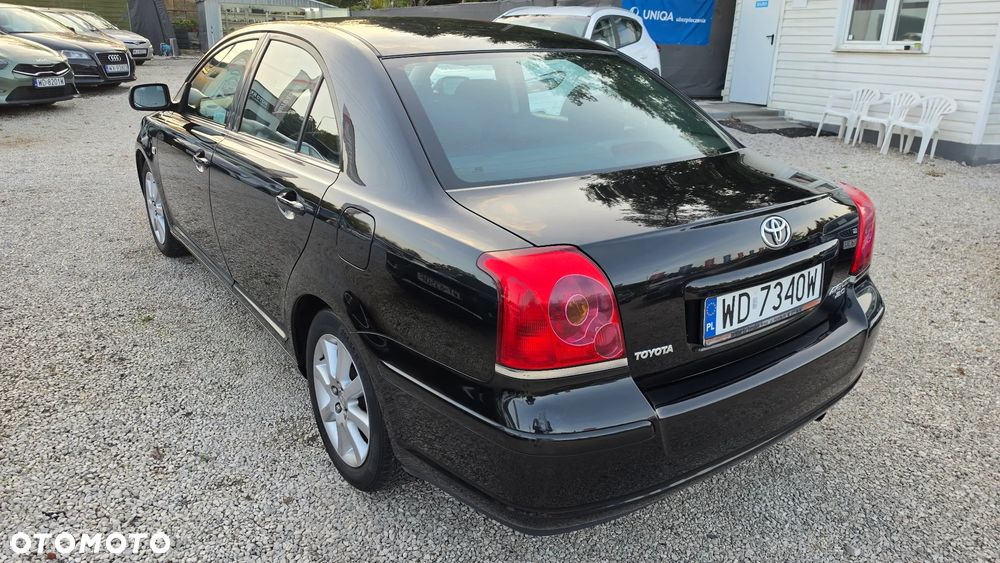 Toyota Avensis 2.0 VVT-i Sol - 4
