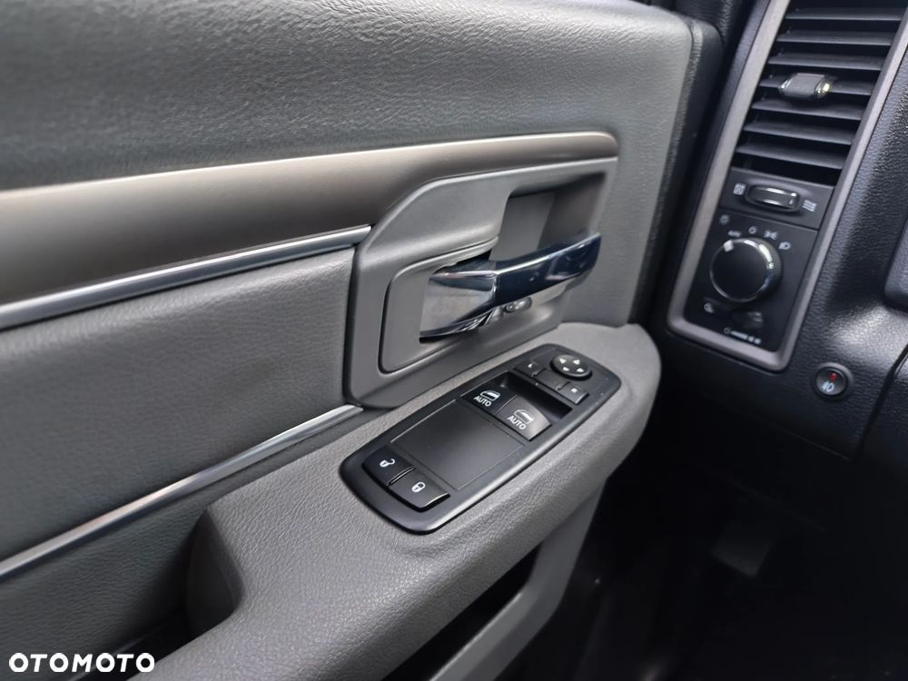 RAM 1500 - 23