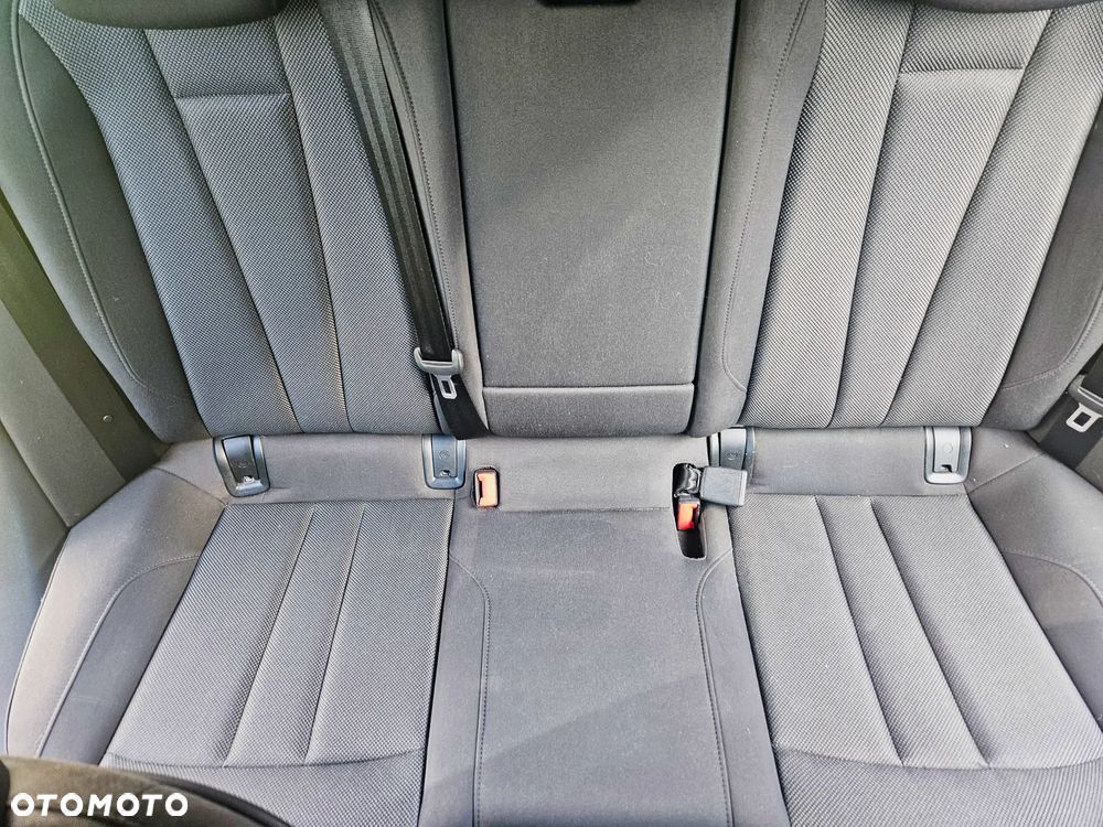 Audi A4 Avant - 22