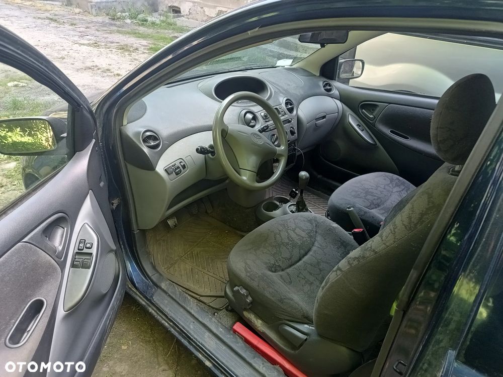 Toyota Yaris 1.3 Sol - 9