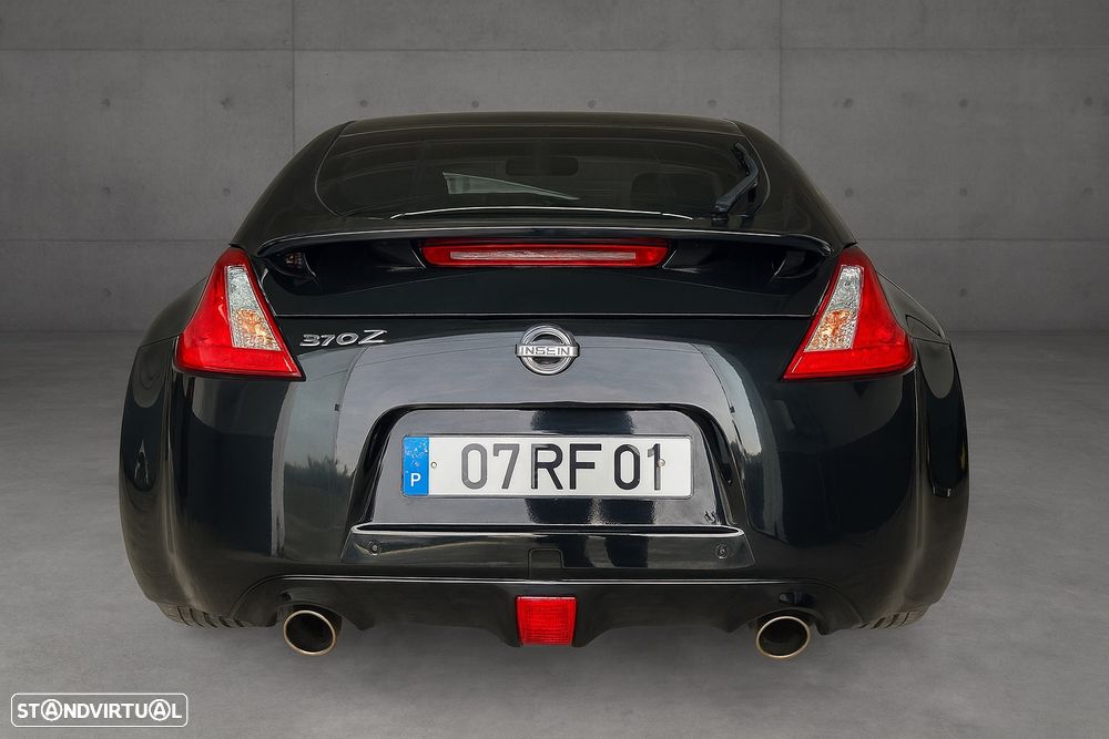 Nissan 370 Z - 3