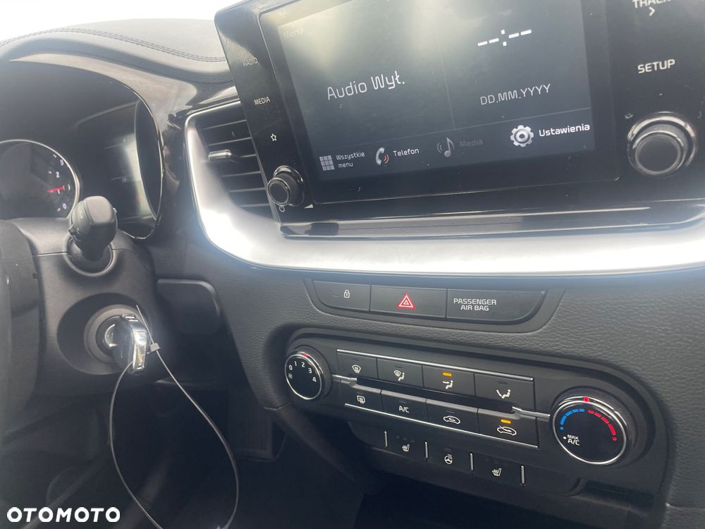 Kia XCeed - 19