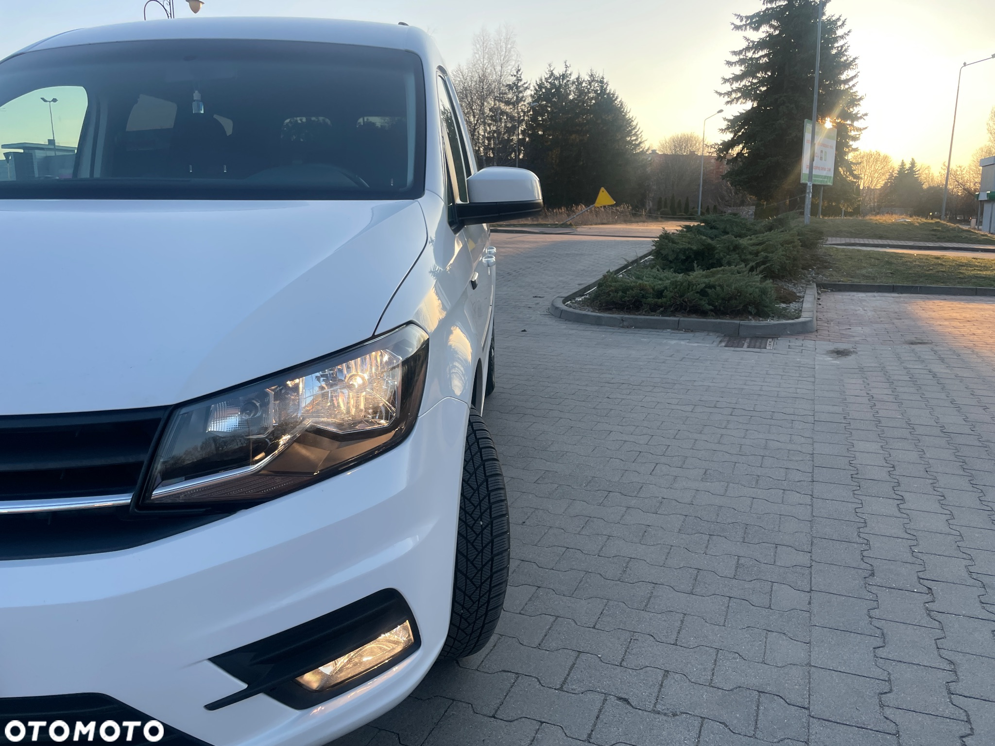 Volkswagen Caddy 2.0 TDI (5-Si.) Trendline Blue Motion - 8
