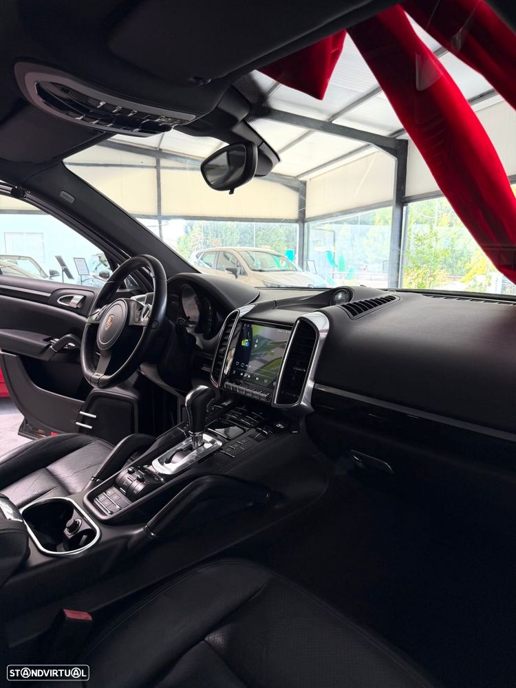 Porsche Cayenne 3.0 V6 - 33