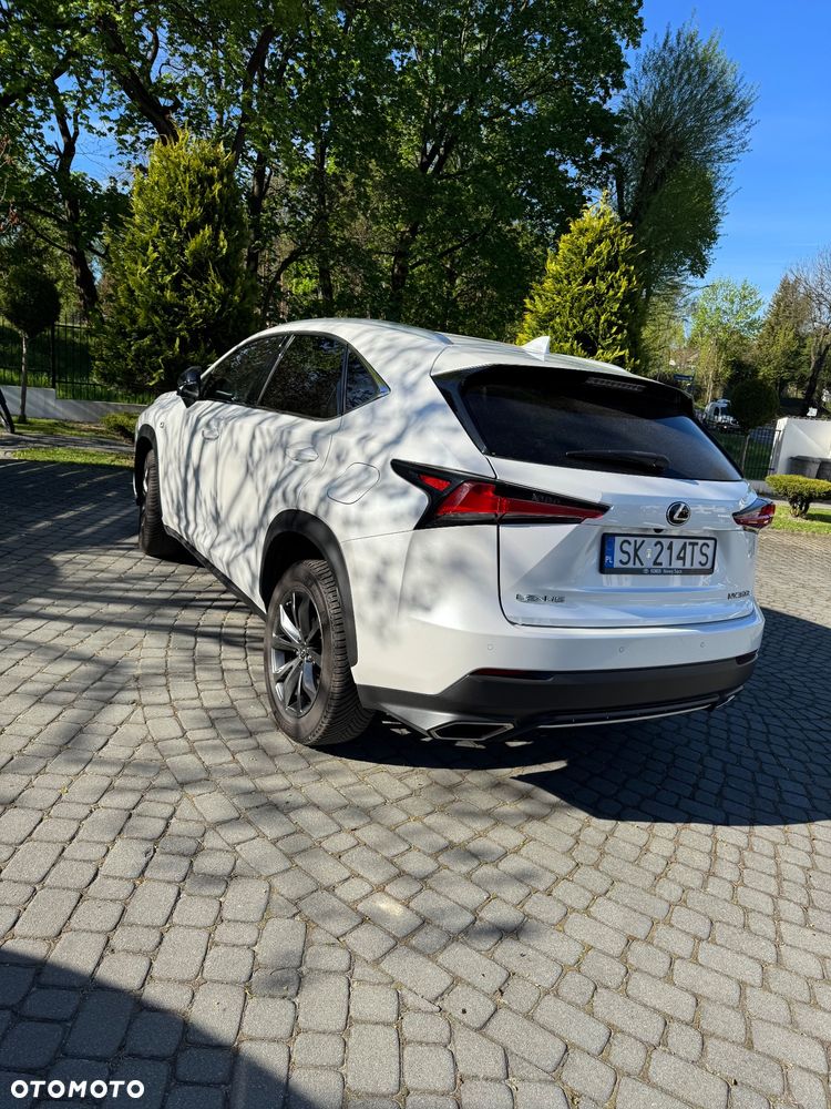 Lexus NX 300 GPF F Sport AWD - 2