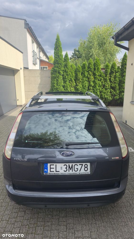 Ford Focus 2.0 TDCi Ghia - 10