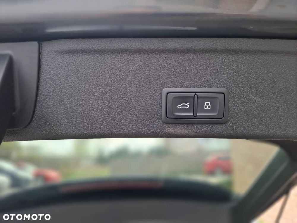 Audi A4 Avant 2.0 TDI S tronic quattro - 7