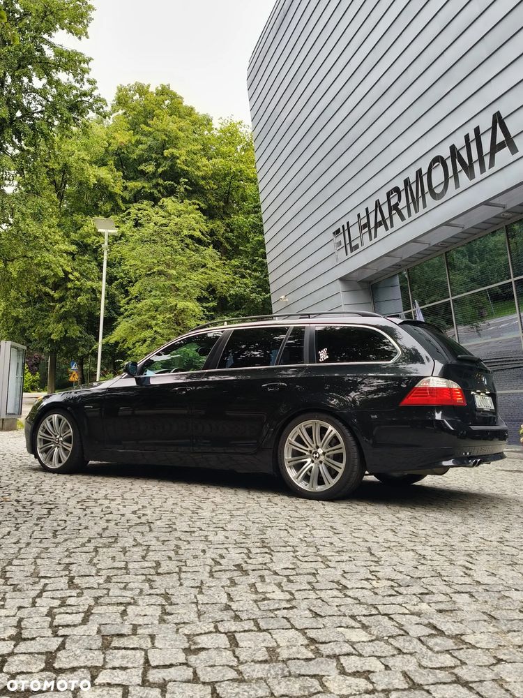 BMW Seria 5 525d - 6