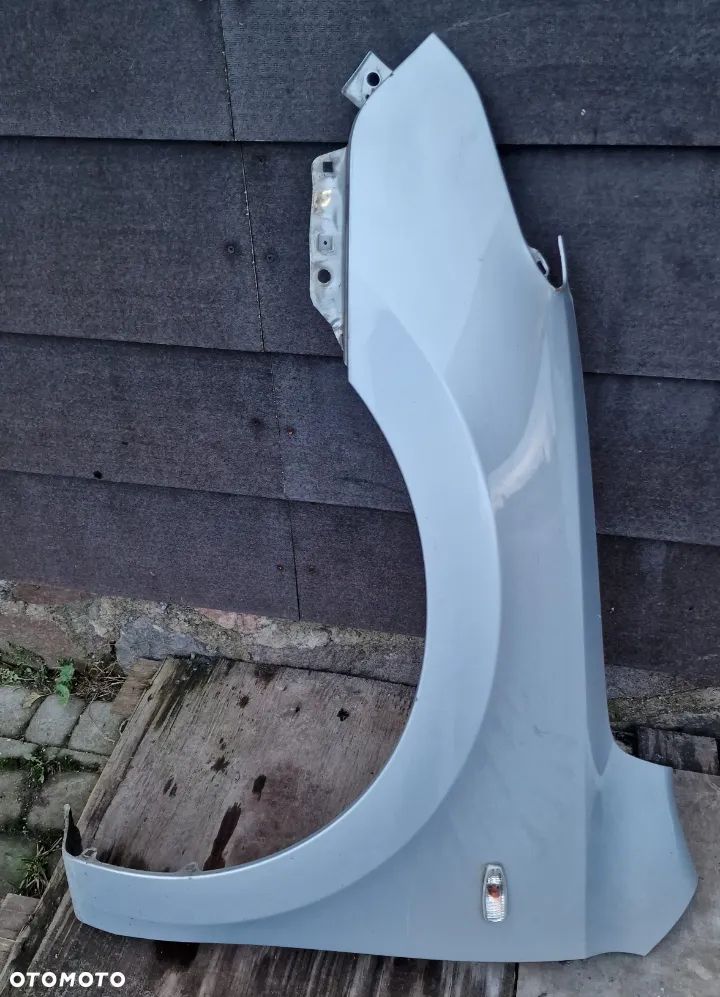 BŁOTNIK LEWY PRZÓD HYUNDAI i30 HB - 1