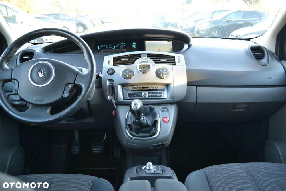 Renault Scenic 2.0 16V Confort Dynamique - 6