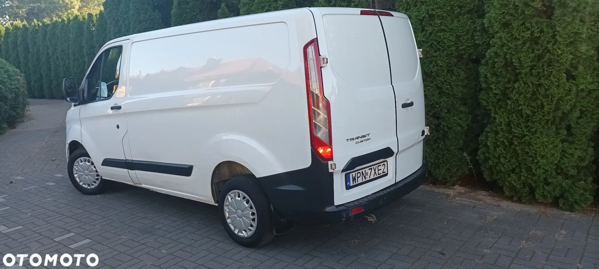 Ford TRANSIT CUSTOM - 10