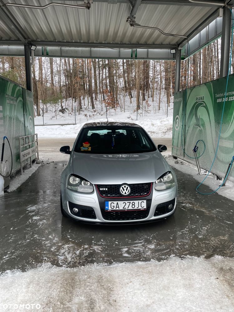 Volkswagen Golf 2.0 TSI GTI - 2