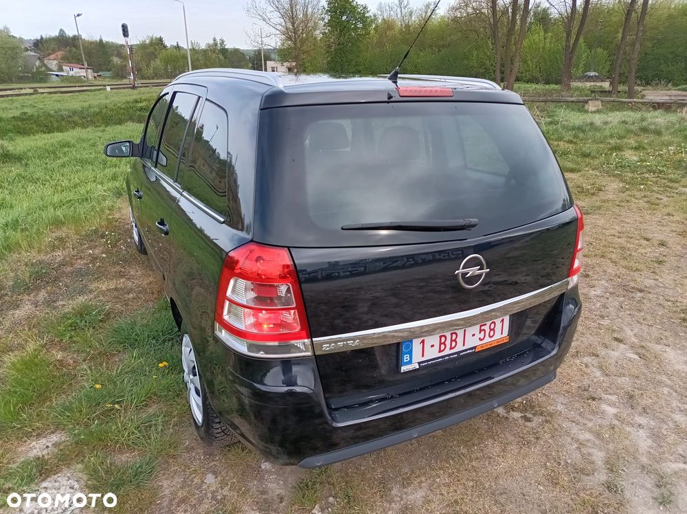 Opel Zafira - 4