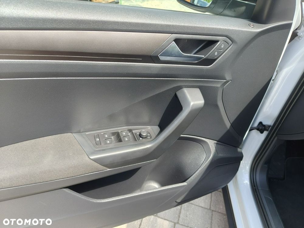 Volkswagen T-Roc 1.5 TSI GPF ACT Active - 19
