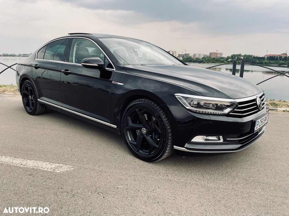 Volkswagen Passat - 1