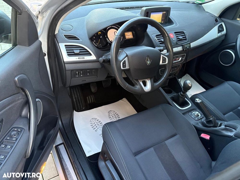 Renault Megane 1.9 dCi FAP Dynamique - 10