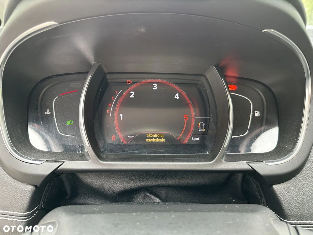 Renault Grand Scenic - 25