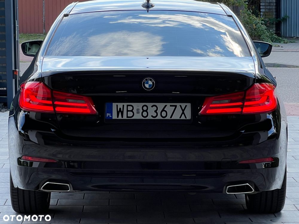 BMW Seria 5 520d xDrive Luxury Line sport - 12