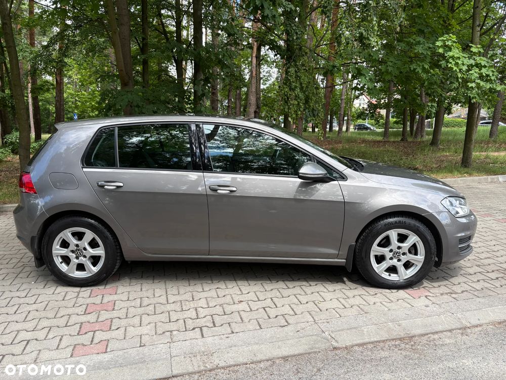 Volkswagen Golf - 10