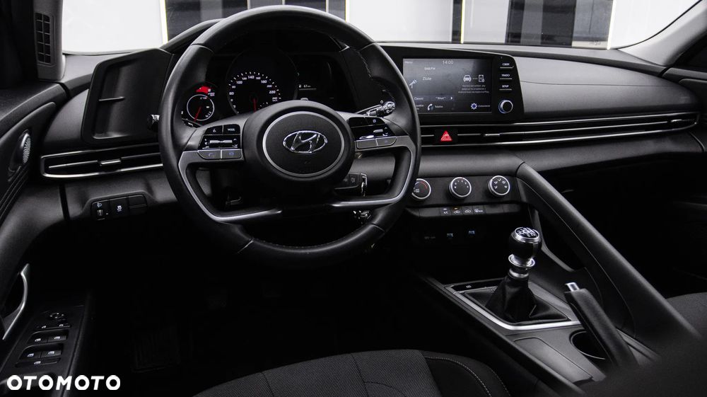 Hyundai Elantra 1.6 Modern - 10