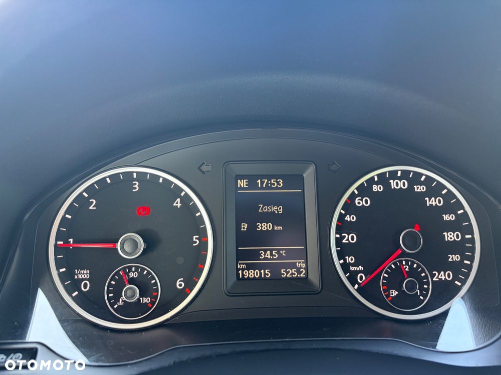 Volkswagen Tiguan 2.0 TDI DPF BlueMotion Technology Sport & Style - 17