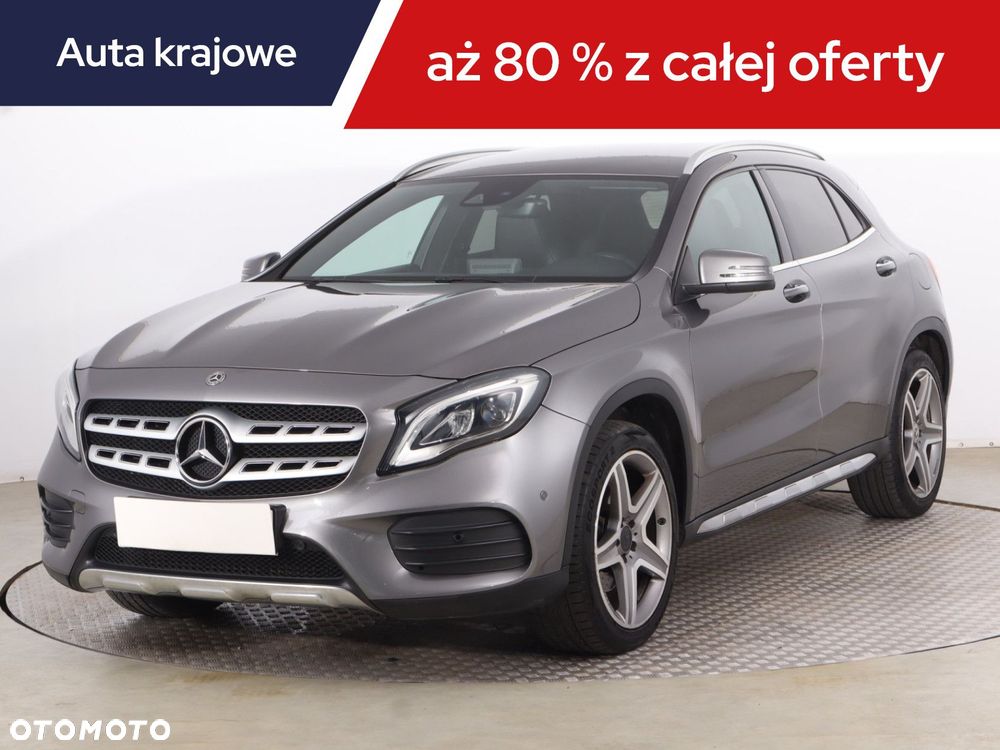 Mercedes-Benz GLA - 3
