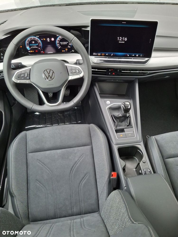 Volkswagen Golf VIII 1.5 TSI Life Plus - 10