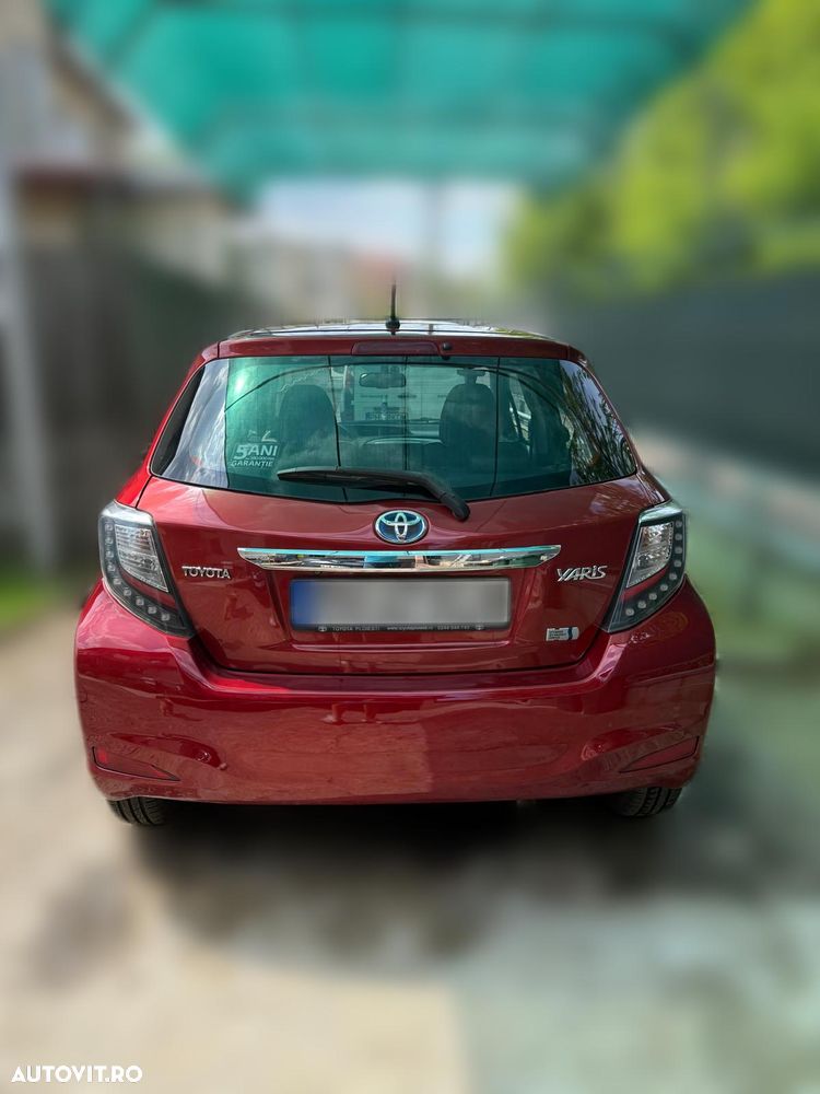 Toyota Yaris 1.5 VVT-i HSD Sol - 4
