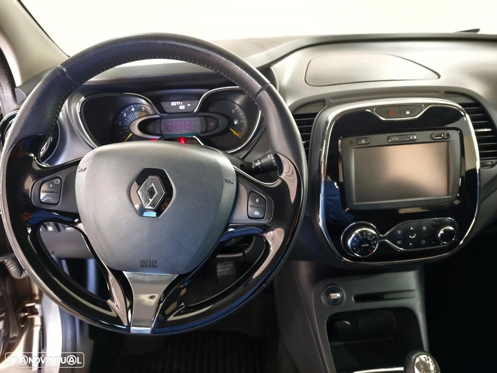 Renault Captur 1.5 dCi - 18