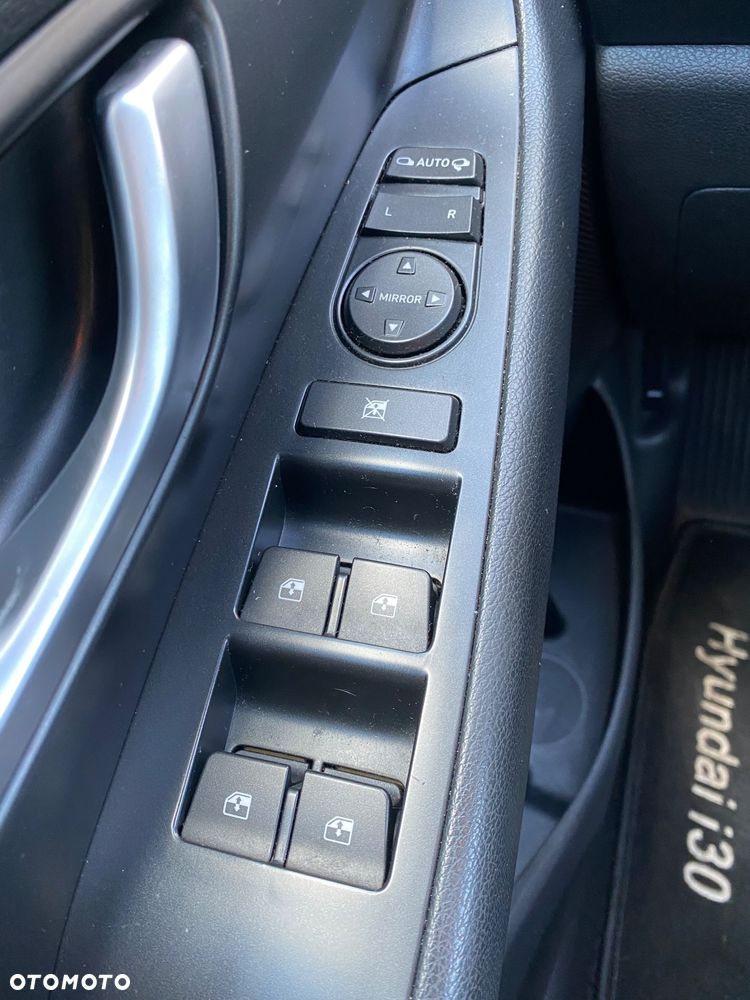 Hyundai i30 1.5 DPI Comfort - 14