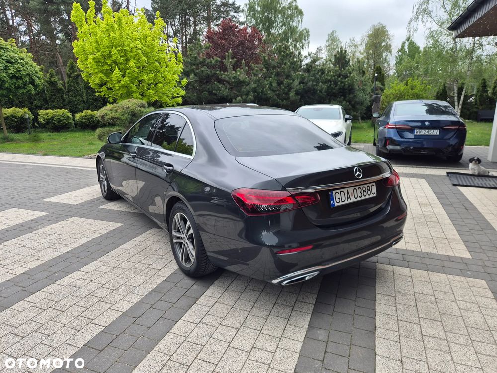 Mercedes-Benz Klasa E - 9