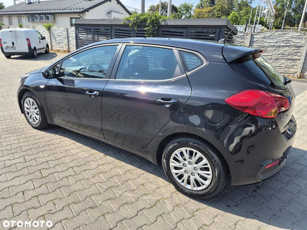Kia Ceed 1.4 CVVT LX - 10