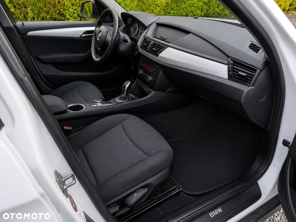 BMW X1 sDrive18d - 11