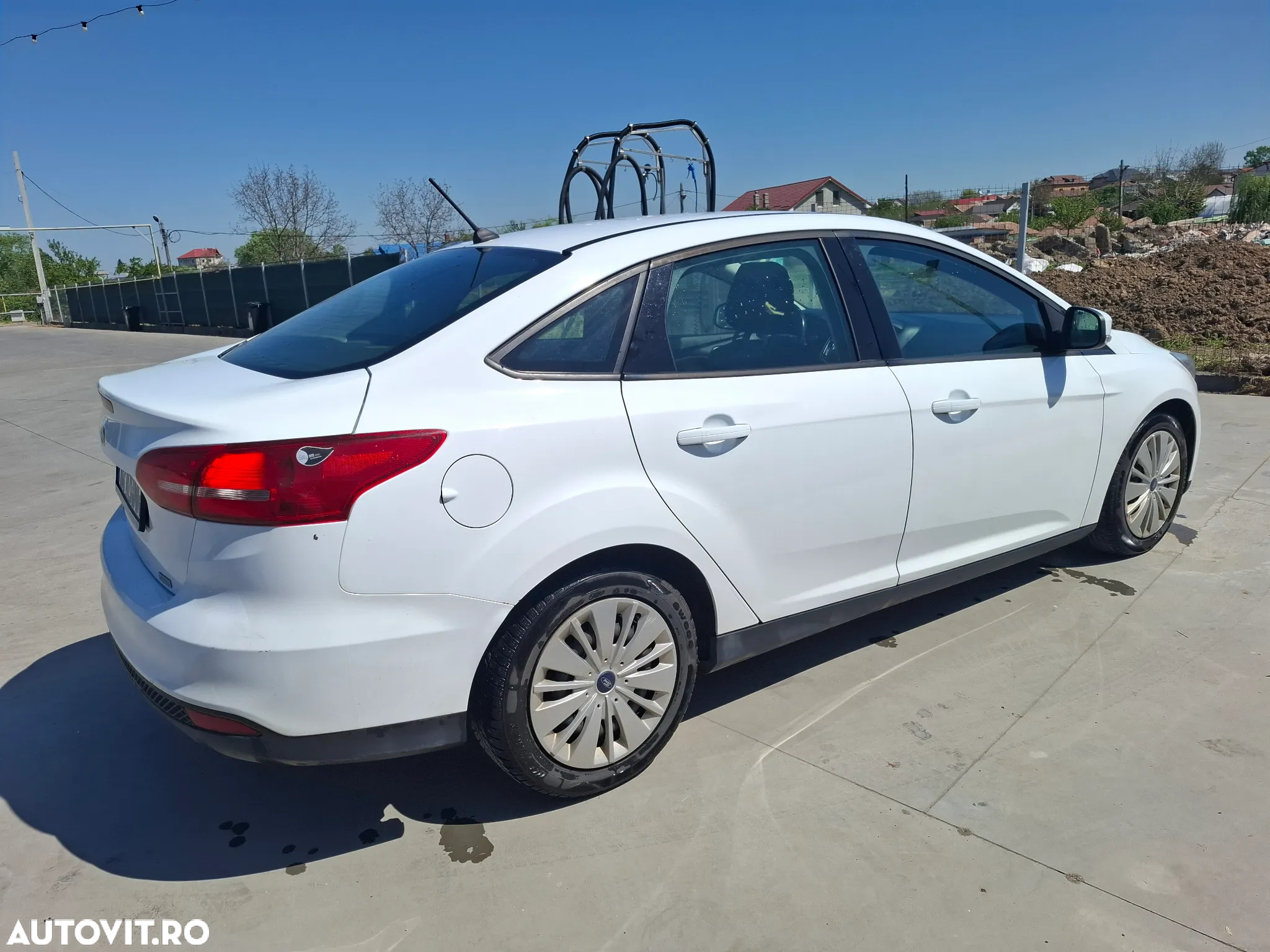 Ford Focus 1.0 EcoBoost Trend - 9