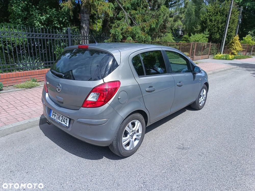 Opel Corsa - 11