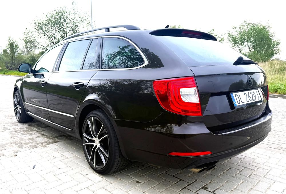 Skoda Superb 2.0 TDI Business DSG - 9