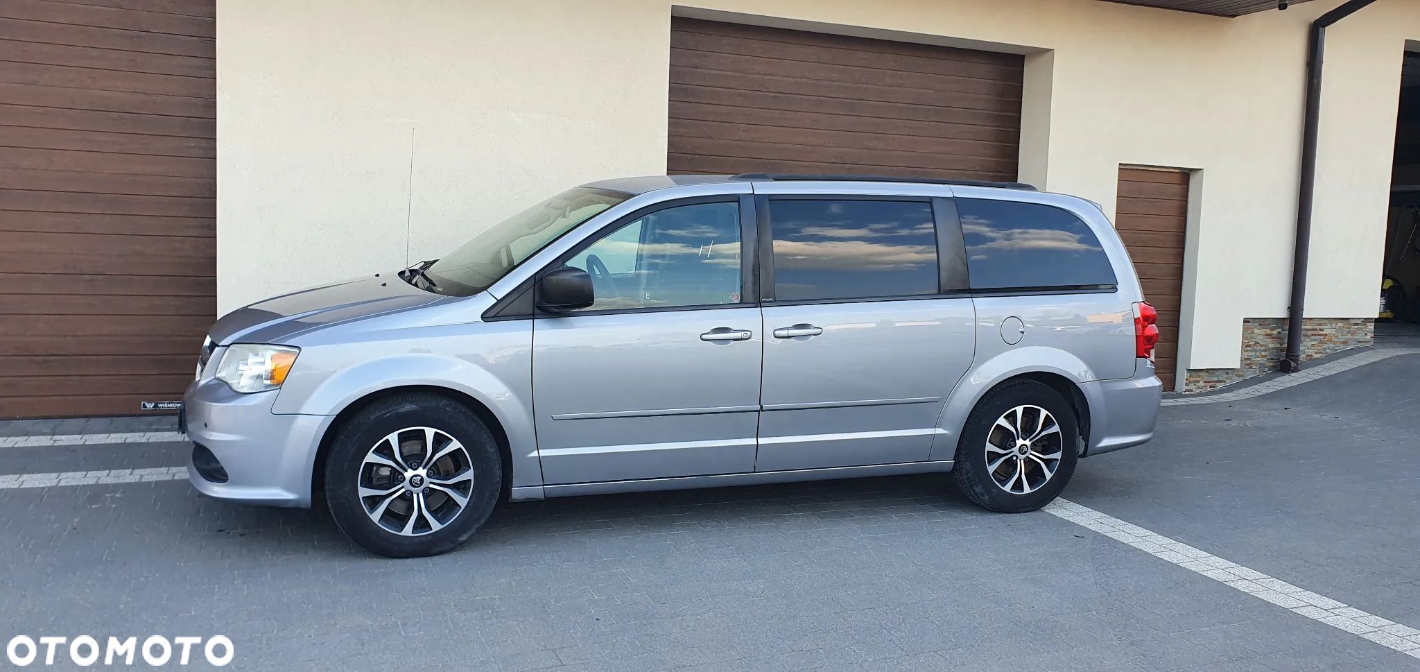 Dodge Grand Caravan - 1