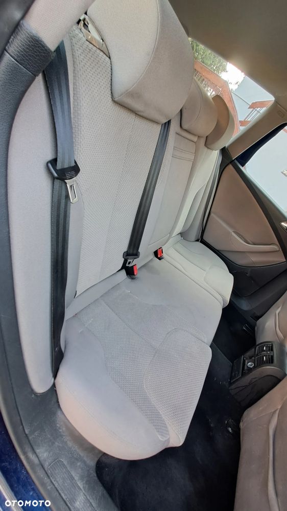 Volkswagen Passat 2.0 TDI Comfortline - 19