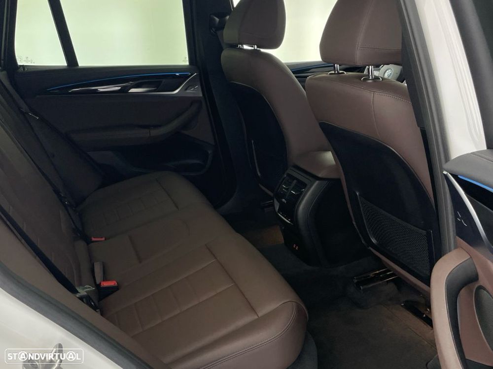 BMW iX3 Inspiring - 25