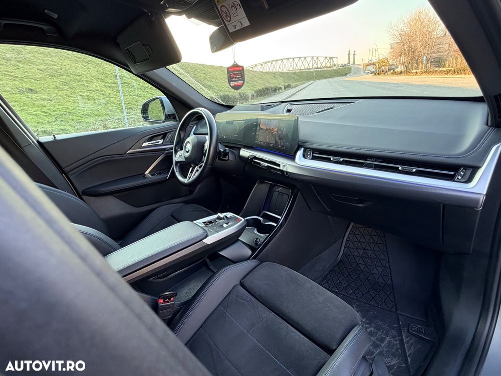 BMW X1 sDrive18d AT - 8