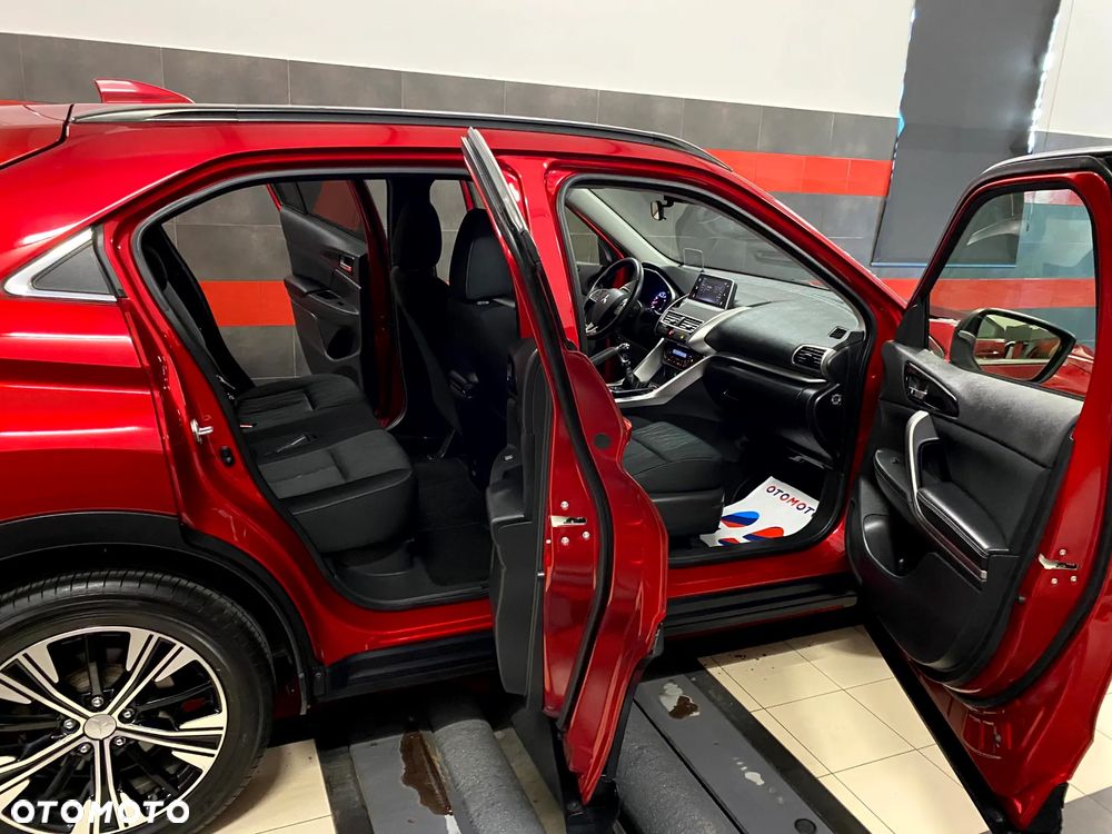 Mitsubishi Eclipse Cross 1.5 T GPF Invite Plus - 24