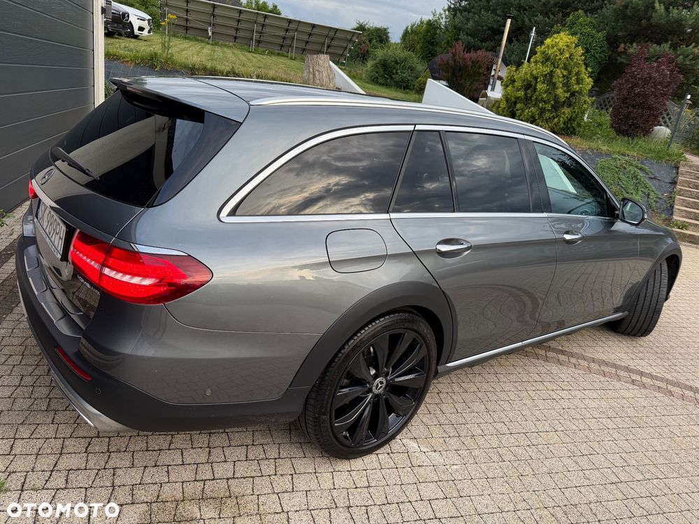 Mercedes-Benz Klasa E 220 d 4Matic T All-Terrain 9G-TRONIC Exclusive - 8