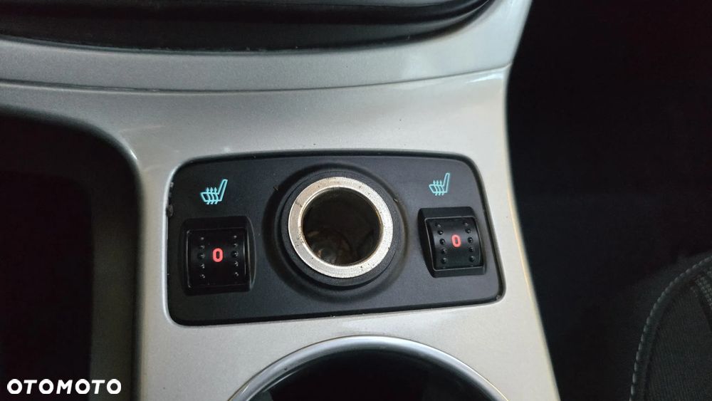 Ford C-MAX 1.6 Ti-VCT Titanium - 36