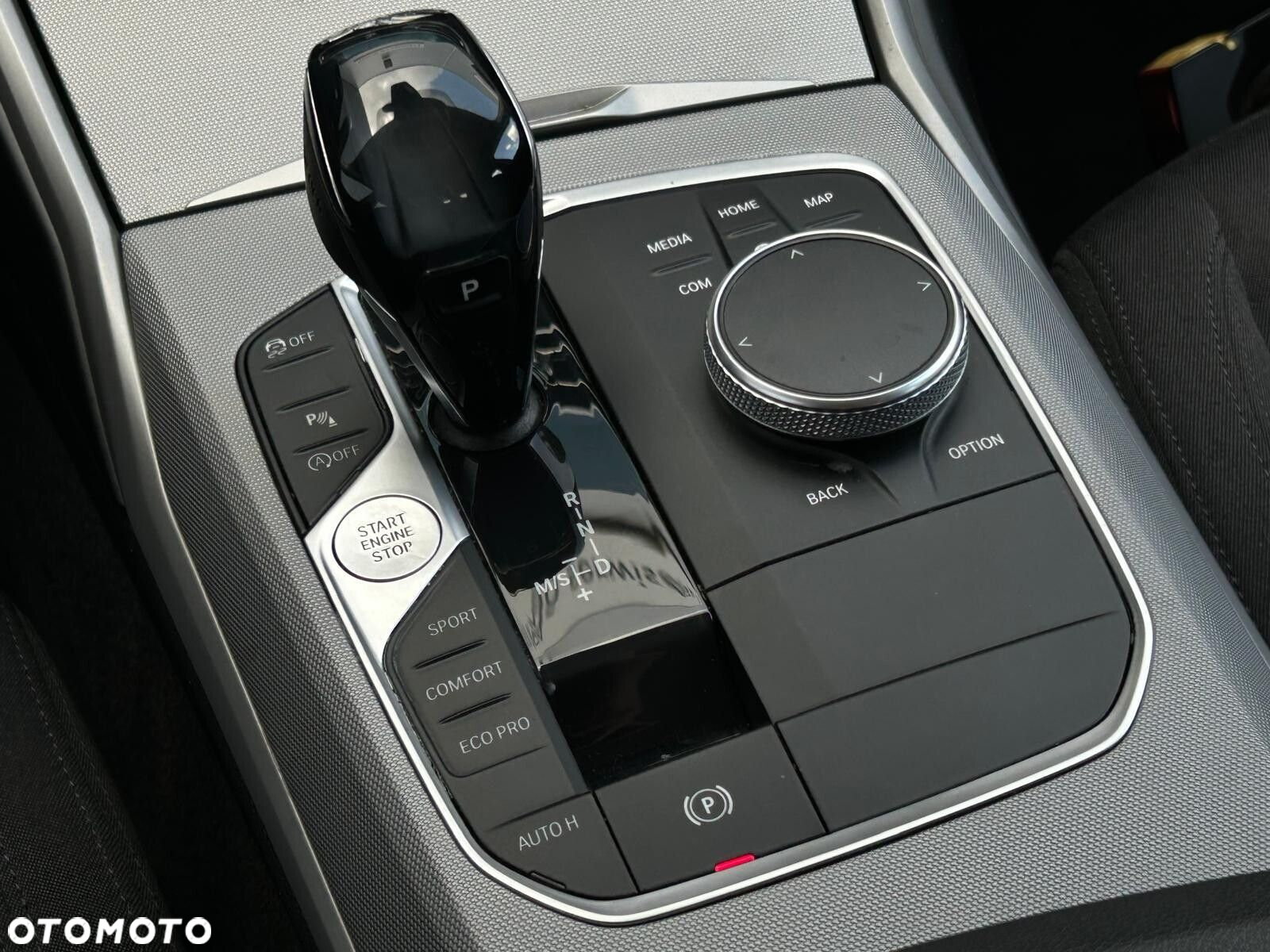 BMW Seria 3 320i Advantage - 22