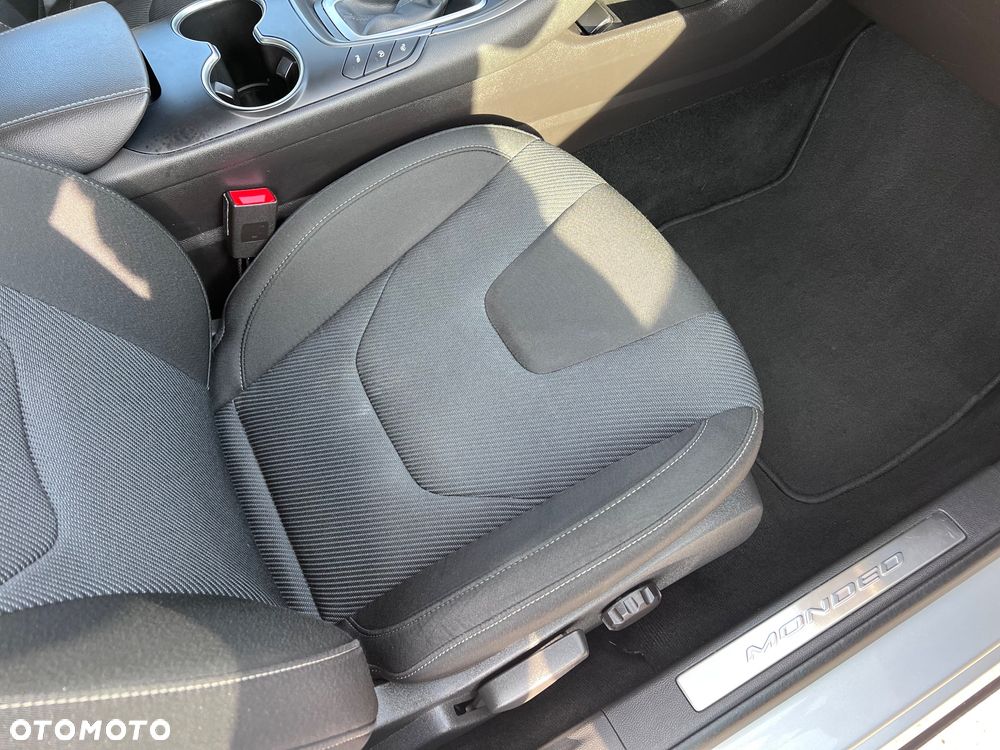 Ford Mondeo 2.0 TDCi STart-Stopp PowerShift-Aut Titanium - 31