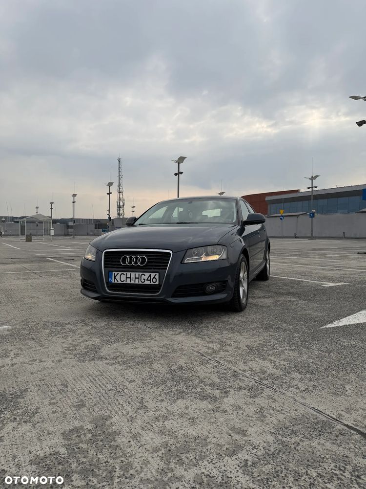 Audi A3 Sportback - 1
