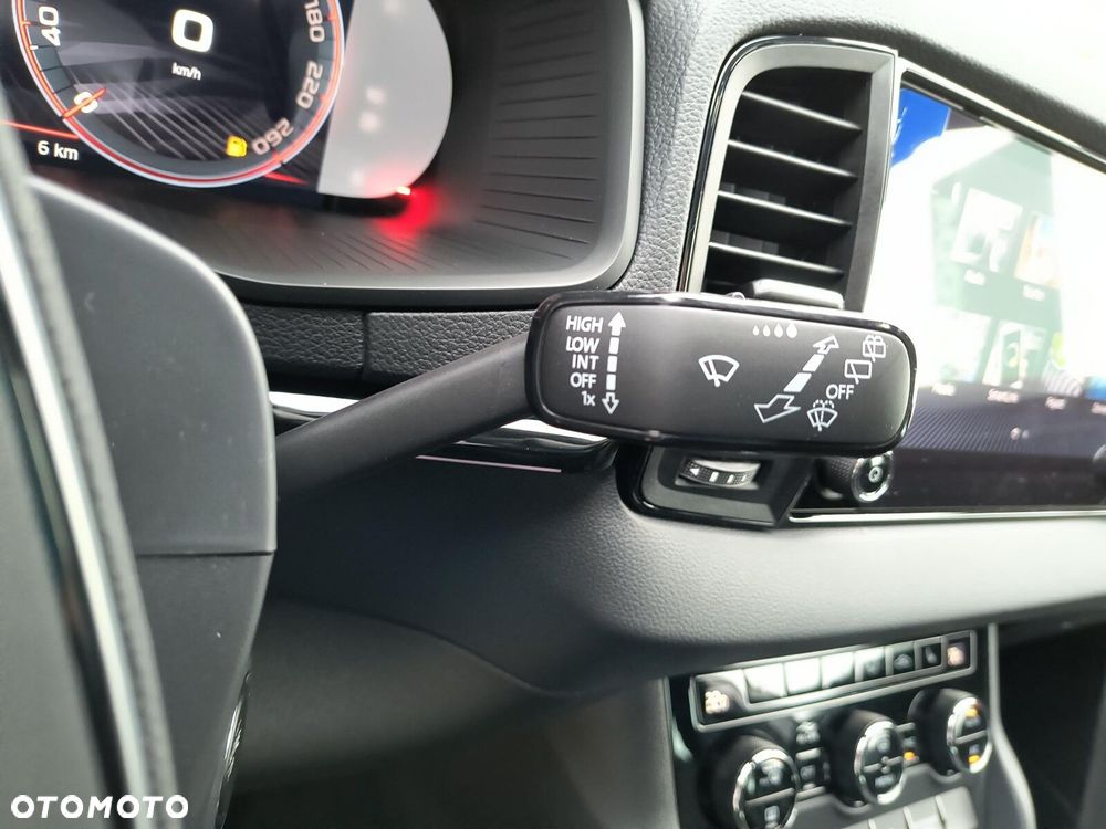 Skoda Karoq 1.5 TSI ACT Sportline DSG - 27