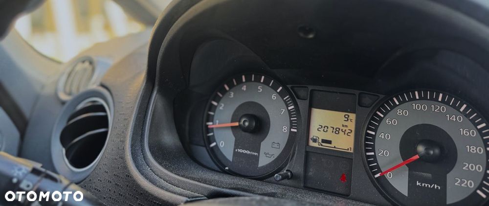 Mitsubishi Colt - 12